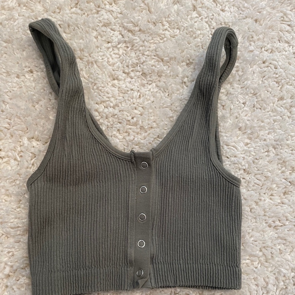 button tank top